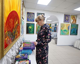 посетители выставок